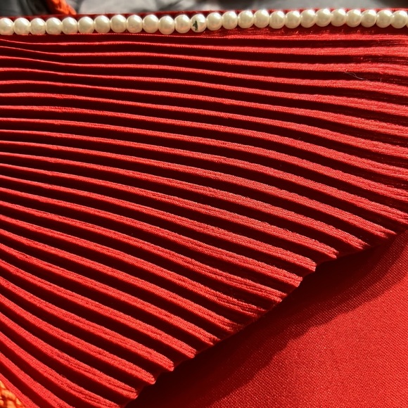 Small Red Vintage Clutch with Strap - Picture 6 of 6